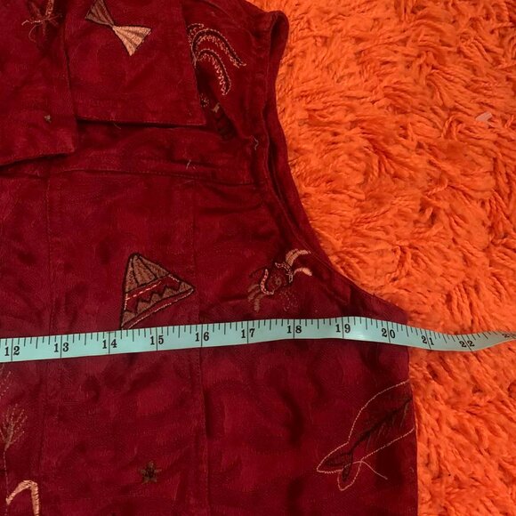 Funky Folky Red Vest - Picture 4 of 5
